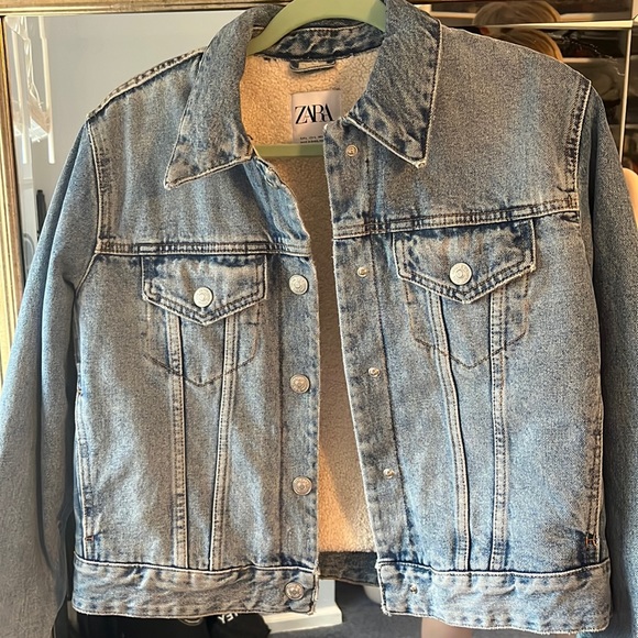 Zara Jackets & Blazers - Zara Sherpa Jean Jacket